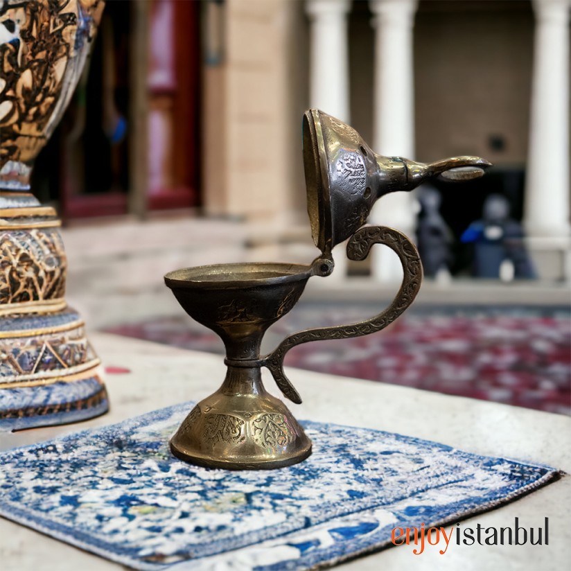 Timeless Elegance: Cast Brass Steamer