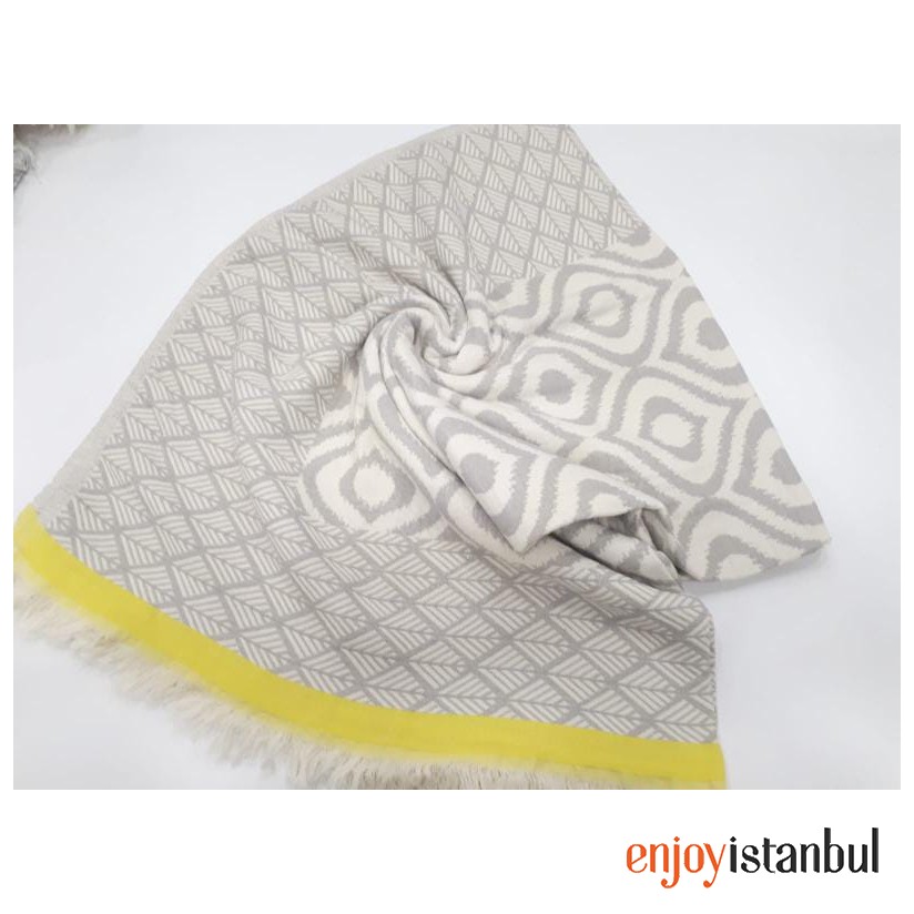 Light Gray Geometric Pattern