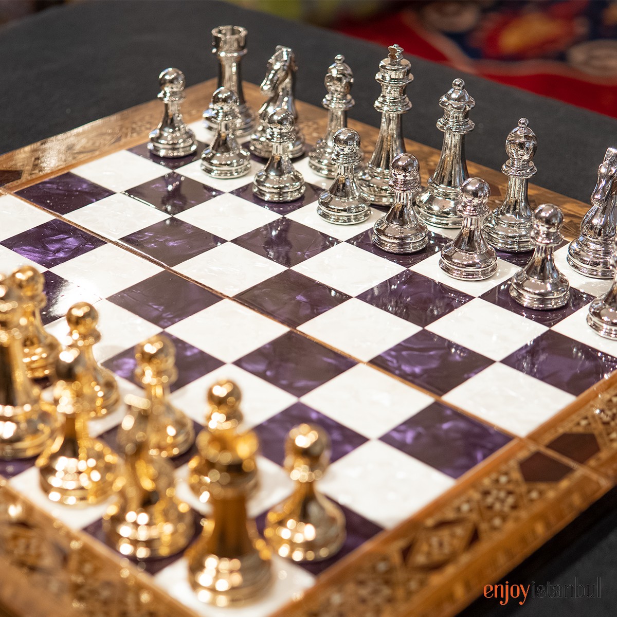 Classic Chess — Regal-games