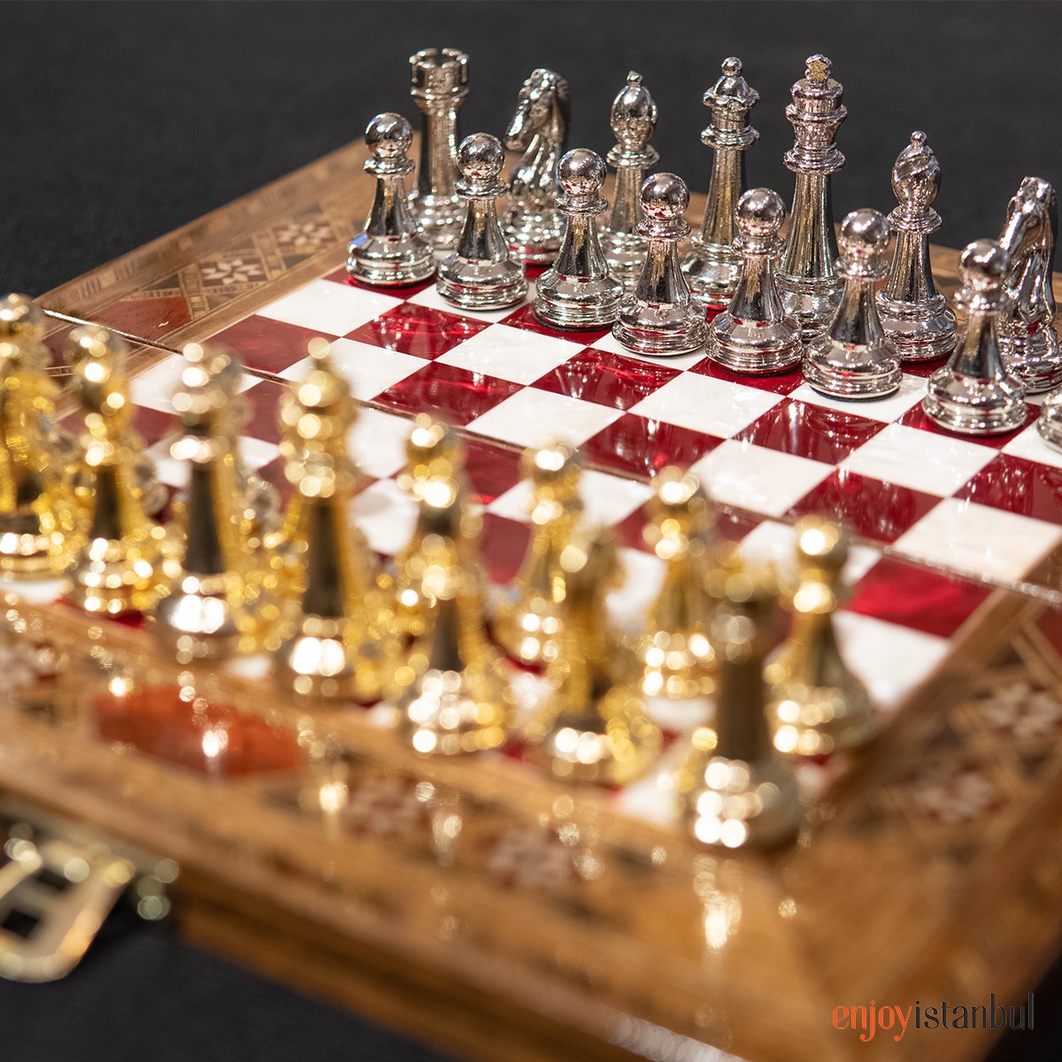 Royal Elegance: Handmade Red Walnut Chess Set with Mother of Pearl